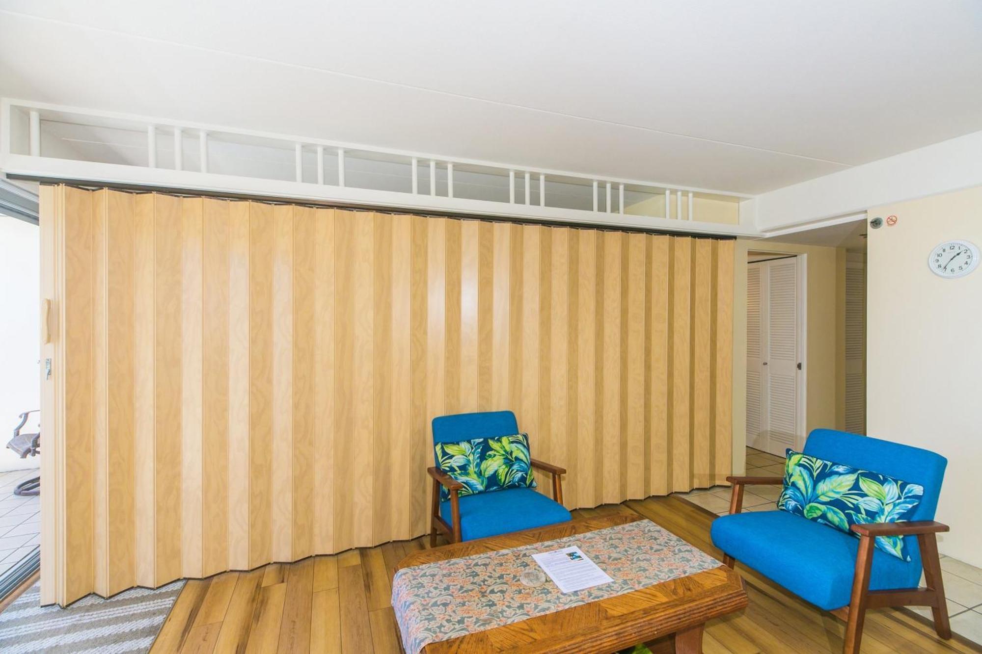 Ilikai Tower One Bedroom Lagoon View Waikiki Condos With Lanai & Free Wifi Honolulu Ruang foto