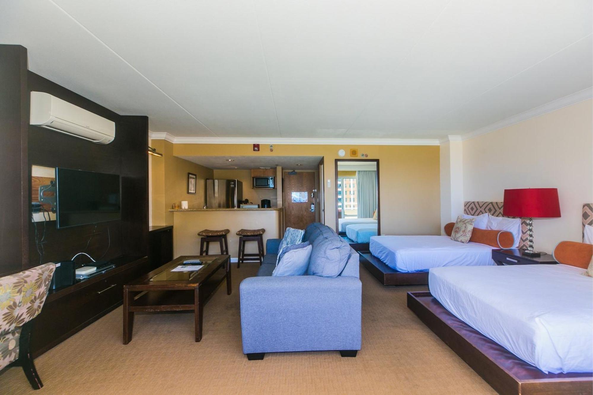 Ilikai Tower One Bedroom Lagoon View Waikiki Condos With Lanai & Free Wifi Honolulu Ruang foto