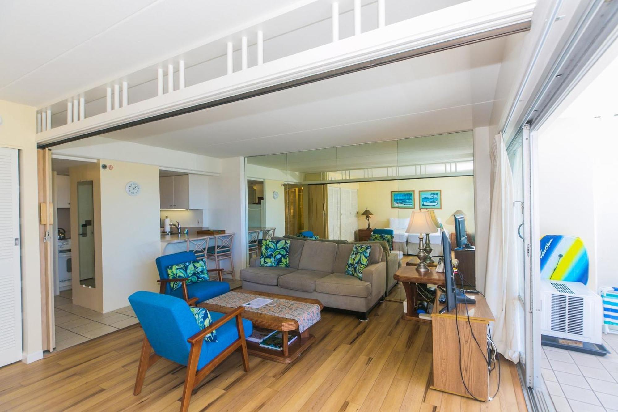 Ilikai Tower One Bedroom Lagoon View Waikiki Condos With Lanai & Free Wifi Honolulu Ruang foto