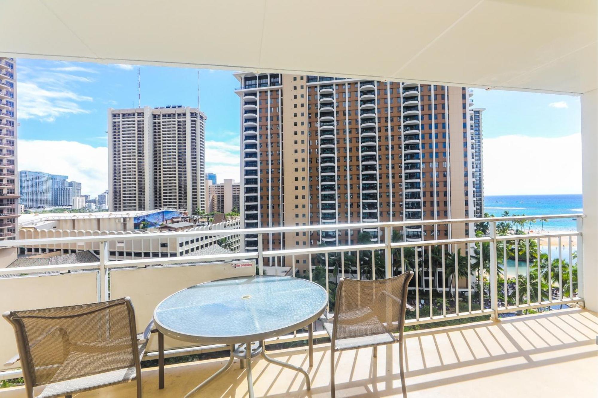 Ilikai Tower One Bedroom Lagoon View Waikiki Condos With Lanai & Free Wifi Honolulu Ruang foto