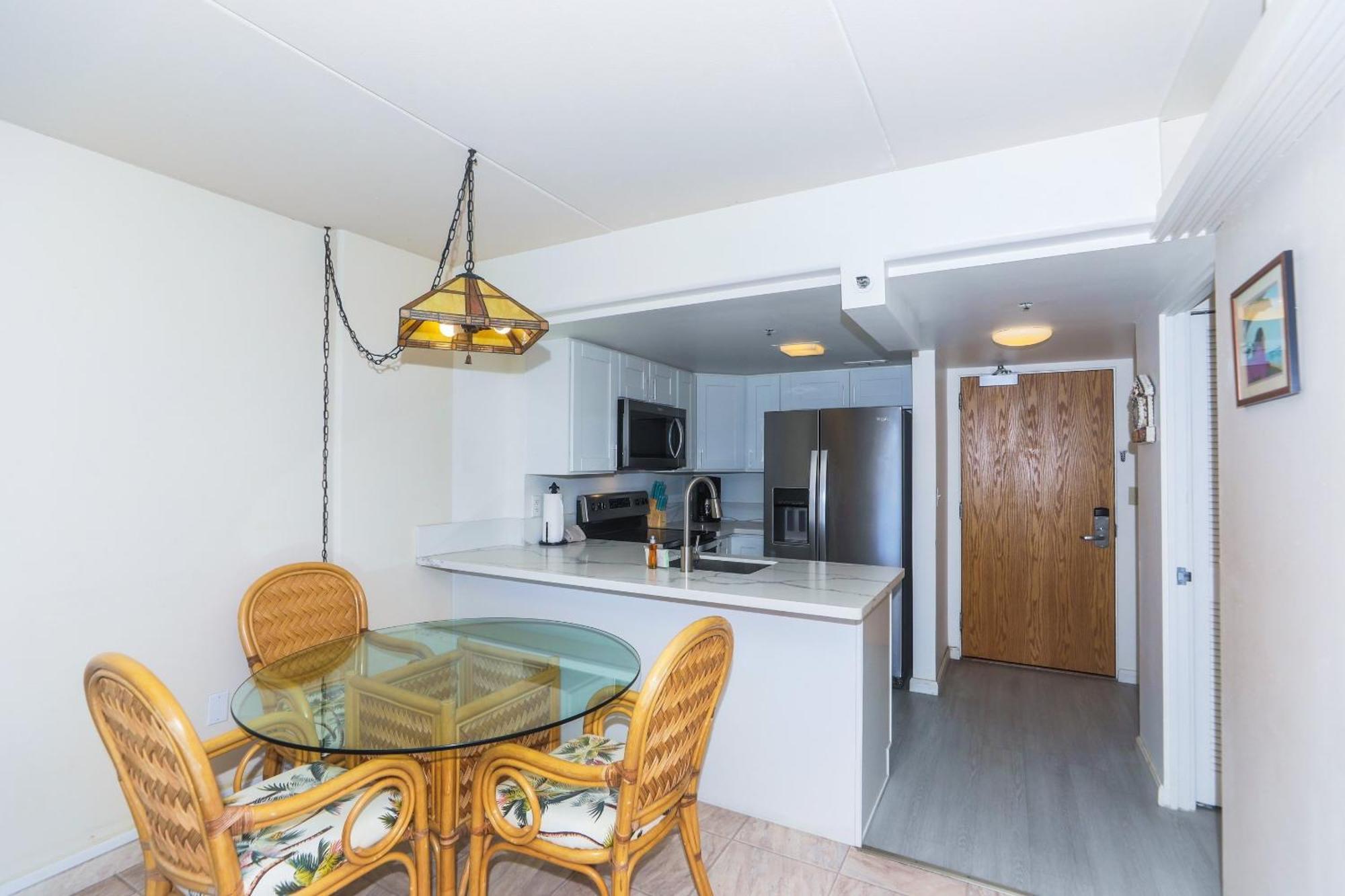 Ilikai Tower One Bedroom Lagoon View Waikiki Condos With Lanai & Free Wifi Honolulu Ruang foto